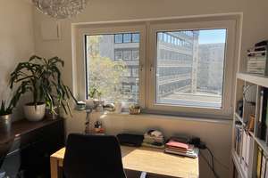 Besichtigung: 25.5. um 18:00 Uhr - 3-Zimmer-Wohnung auf 67 m² im KFW 50 Haus mit Aufzug & Balkon – Weyerstraße 120, 50676 Altstadt/Süd, Köln – Vorschaubild 9