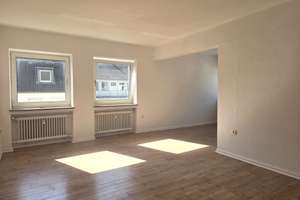 **Geräumige und bezugsfertige 3-Raum in Rüttenscheid** Balkon + Aufzug