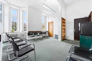 Charaktervolles Gewerbeobjekt: Renditestarkes Praxis- & Bürohaus mit langfristig etablierten Mietern – Elberfelder Straße 49, 42853 Scheid, Remscheid – Vorschaubild 20
