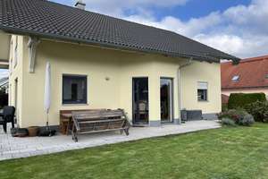 Einfamilienhaus mit Garage in Malgersdorf, 5 Zimmer – Die vollständige Adresse der Immobilie erhältst du vom Anbieter., 84333 Malgersdorf – Vorschaubild 1