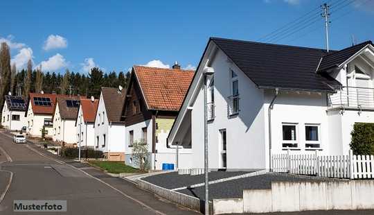 Bild von Einfamilien-Doppelhaushälfte mit Einliegerwohnung - ohne Provision!