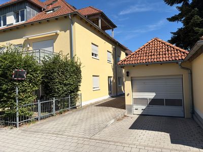 Helle und ruhige 3-Zimmer Wohnung / Gartenblick