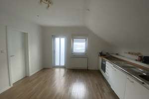 Schöne, helle Wohnung mit Terrasse ab 01.08.26