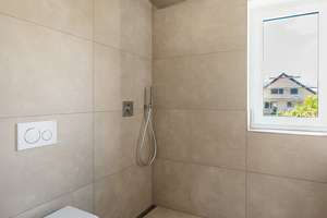 Top Neubau-Maisonettewohnung mit eigenem Innenhof und überdachtem Stellplatz im Herzen von Ippendorf – Die vollständige Adresse der Immobilie erhältst du vom Anbieter., 53127 Ippendorf, Bonn – Vorschaubild 8