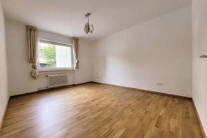 Exklusive, 2-Zimmer-Hochparterre-Wohnung mit Balkon und EBK in München, beste Lage – Emil-Dittler-Straße 27, 81479 Solln, München – Vorschaubild 6