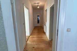 3 Zimmer Altbau-Wohnung im Hochparterre in Magdeburg Stadtfeld Ost – Uhlichstraße 11, 39108 Stadtfeld Ost, Magdeburg – Vorschaubild 3