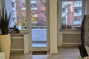 Sehr zentral gelegene, helle 3-Zimmer-Wohnung, mit Balkon und Einbauküche in Bremen (alte Neustadt)