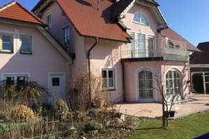 Stilvoll leben - großzügig wohnen: Traumhaftes Einfamilienhaus in ruhiger Lage in Essenbach – Die vollständige Adresse der Immobilie erhältst du vom Anbieter., 84051 Essenbach – Vorschaubild 23