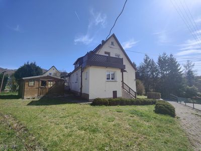 Sonnig gelegene Doppelhaushälfte in Rauenstein
