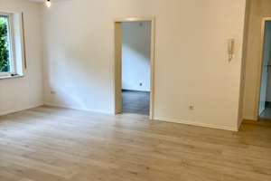 Großzügige sanierte 3-4 Zimmerwohnung mit Terrasse. Stellplatz oder Garage auf Wunsch! – Bülowstraße 5, 42659 Solingen-Mitte, Solingen – Vorschaubild 2