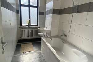 Bezugsfrei und provisionsfrei - großzügige und helle  1 Zimmer Wohnung im 1. OG in Berlin Adlershof