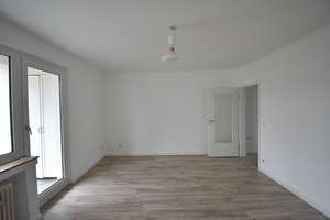 Ruhiges Wohnen! Renovierte 2-Zimmer-Wohnung mit Balkon – Obere Holtener Straße 48, 47169 Röttgersbach, Duisburg – Vorschaubild 2