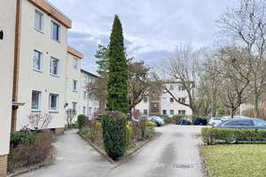 Provisionsfrei! Familienfreundliche 3-Zimmer-Wohnung in Rudow, mit Balkon, Garage & Stellplatz  – Die vollständige Adresse der Immobilie erhältst du vom Anbieter., 12355 Rudow, Berlin – Vorschaubild 2
