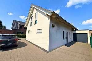 Modernes Einfamilienhaus mit Pool, Feldblick & großzügigem Garten – ideal für Familien! – Viersen (Kreis) – Vorschaubild 2