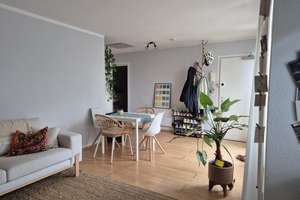 2-Zimmer-Wohnung mit Balkon im Dachgeschoss in Bonn-Zentrum – Die vollständige Adresse der Immobilie erhältst du vom Anbieter., 53111 Bonn-Zentrum, Bonn – Vorschaubild 2