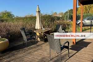 IMMOBERLIN.DE - Angenehmes Haus mit Sonnenterrassen, Loggien & Garage auf großem Grundstück – Oberhavel (Kreis) – Vorschaubild 2