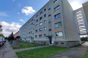 **Ideal für Singles oder Paare** Schöne 2-Raumwohnung mit Laminat und Balkon! – Hans-Grade-Straße 92, 39130 Magdeburg – Vorschaubild 8