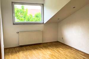Großzügige 5,5-Zimmer-Dachgeschosswohnung mit Wintergarten und Aufzug direkt in die Wohnung – 44135 Kaiserbrunnen, Dortmund – Vorschaubild 7