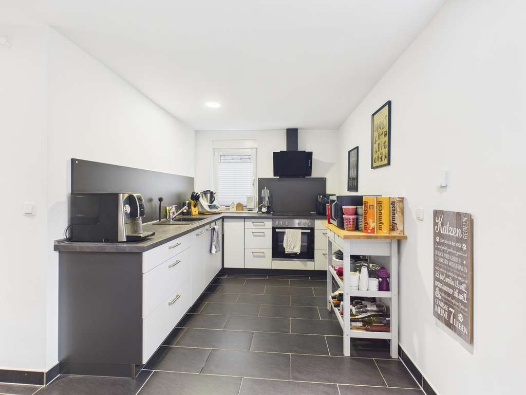 Immobilie in Wilnsdorf - Eigentum oder Vermietung? Bezugsfreie Wohnung in Oberdielfen - Bild 3