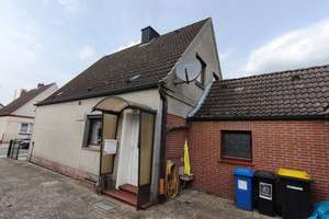 Sanierungsbedürftige, kleine Doppelhaushälfte mit Garten in ruhiger Lage von Uetersen – Die vollständige Adresse der Immobilie erhältst du vom Anbieter., 25436 Uetersen – Vorschaubild 5