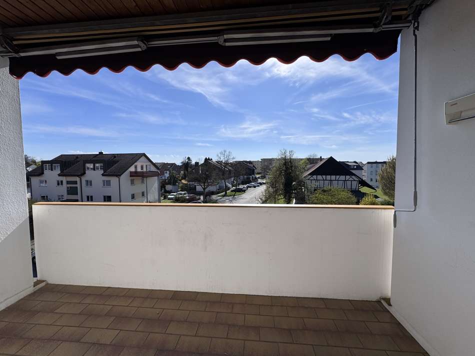 Überdachter Westbalkon