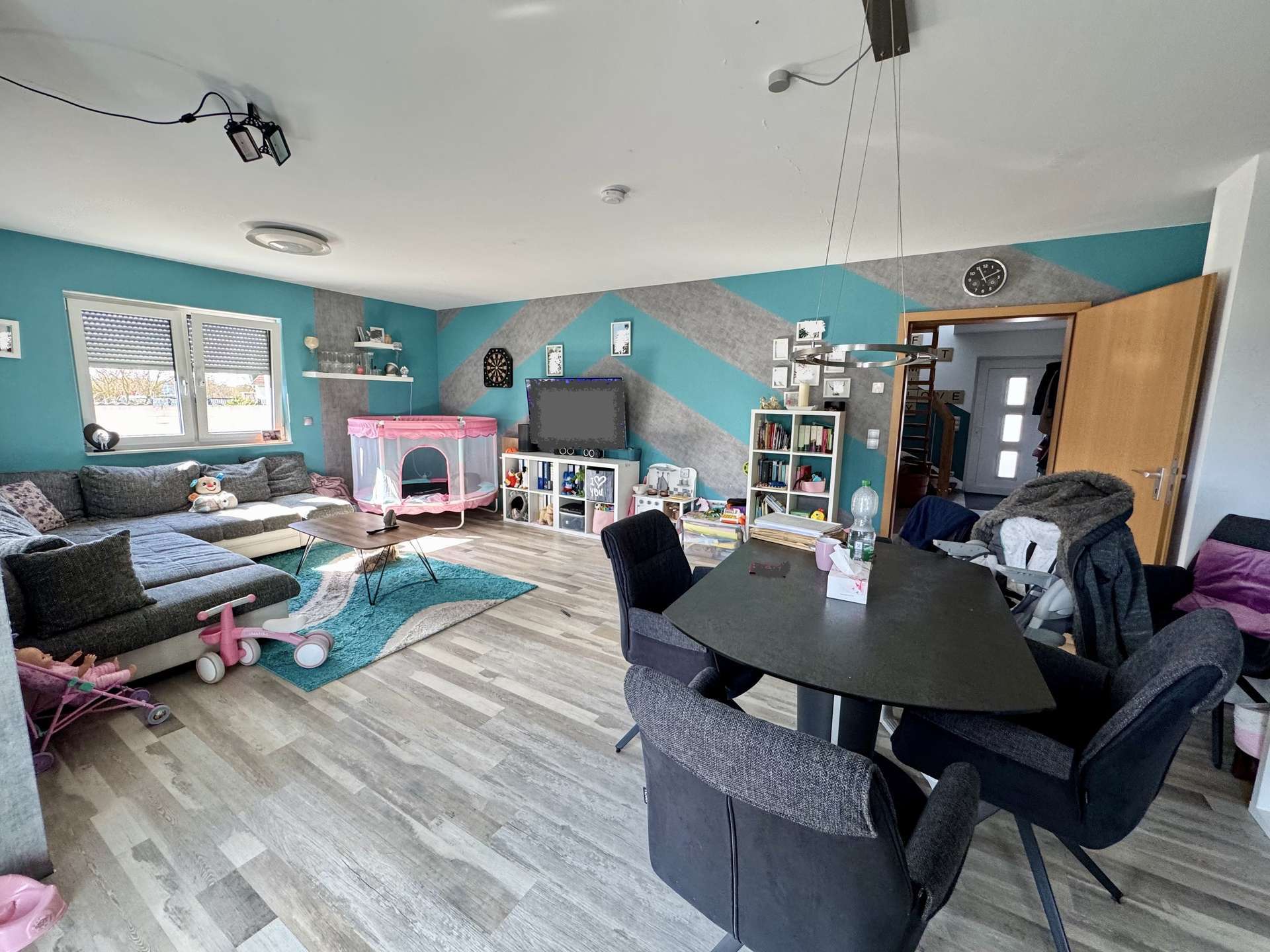 Immobilie in Tülau - Platz für die ganze Familie! Einfamilienhaus mit Nahwärmeversorgung - Bild 2