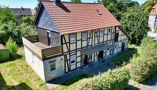 Bild von Doppelhaus mit Fachwerkcharme