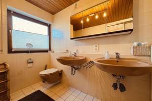 Moderne DHH mit PV-Anlage &amp; Einbauküche – 150 qm Wohnkomfort – Die vollständige Adresse der Immobilie erhältst du vom Anbieter., 72218 Wildberg – Vorschaubild 15