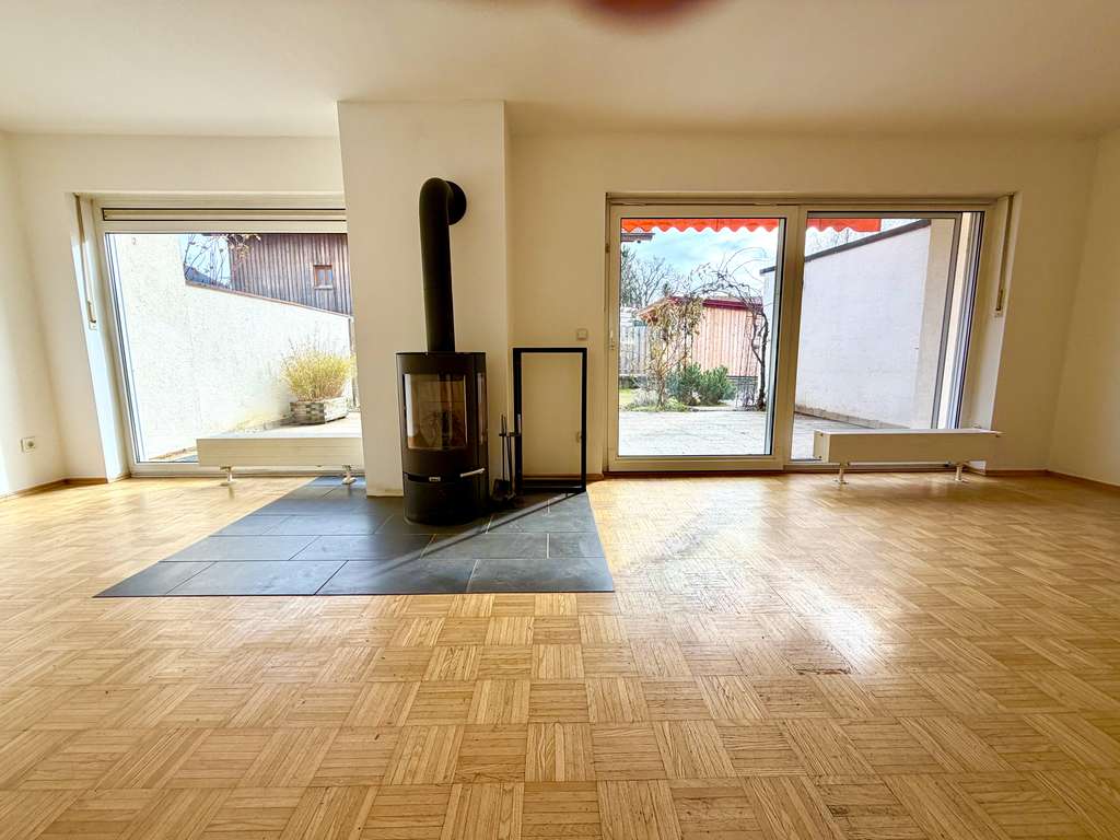 Immobilie in Brunnthal - Viel Raum zum Leben - Schöne, helle DHH mit umlaufendem Süd/West Garten - Bild 3