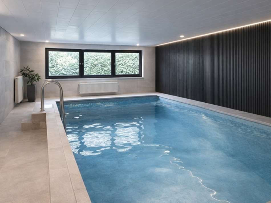 Beispielbild: Schwimmbad