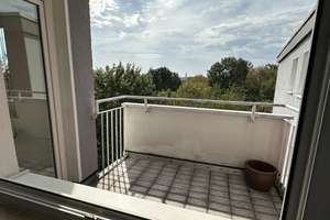 4-Zimmer-Wohnung, mit Balkon und  PKW-Tiefgaragenplatz, frei geworden… – 50739 Bilderstöckchen, Köln – Vorschaubild 4