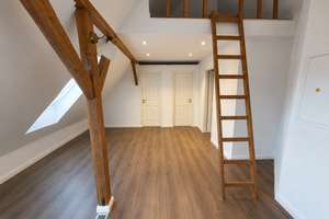 Lichtdurchflutete 2-Zimmer-Dachgeschosswohnung mit Loft-Charakter – Die vollständige Adresse der Immobilie erhältst du vom Anbieter., 22089 Eilbek, Hamburg – Vorschaubild 5