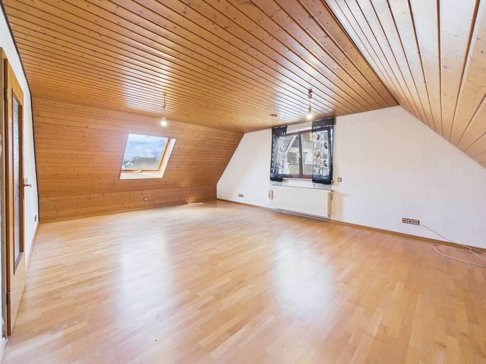 Wohnzimmer DG