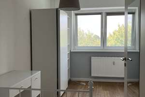 Geräumige WG-Zimmer nahe des Stadtzentrums - perfekt für Studenten! – Dierkower Höhe 31, 18146 Dierkow-Neu, Rostock – Vorschaubild 2