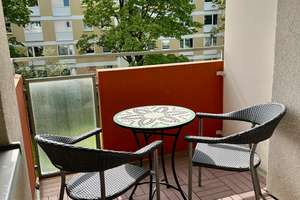 Attraktive und gepflegte 2-Zimmer-Wohnung mit Balkon und TG-Stellplatz – 81927 Johanneskirchen, München – Vorschaubild 4