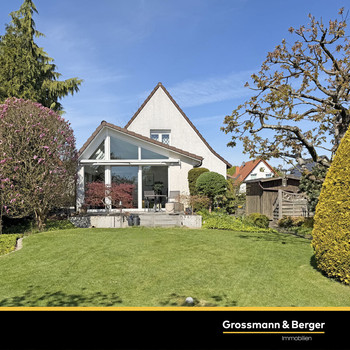 Einfamilienhaus mit traumhaften Garten