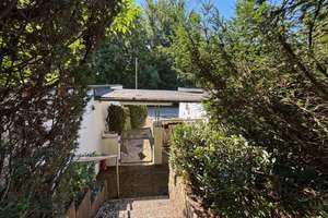 Die Lage wird Sie begeistern! Großes Zweifamilienhaus mit viel Potential für Ihre Wohnträume – Die vollständige Adresse der Immobilie erhältst du vom Anbieter., 70599 Schönberg, Stuttgart – Vorschaubild 49