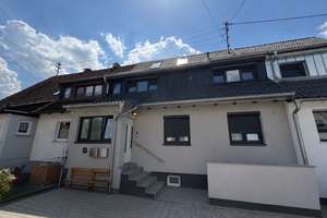 Wohnen direkt an der Wertach — kernsanierte 4-Zimmer-Wohnung mit Garten