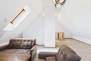 TOP-WOHNLAGE!!! Herrliche Maisonette-Wohnung mit Balkon und Gartenanteil in IN-Gerolfing – Die vollständige Adresse der Immobilie erhältst du vom Anbieter., 85049 West, Ingolstadt – Vorschaubild 12