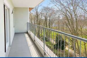 MA-Lindenhof: moderne 2 Zimmerwohnung mit Balkon