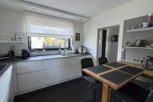 Traumhaftes Doppelhaus mit Pool, Weitblick & hochwertiger mod, Ausstattung - in ruhiger Lage – Laurentiusstr. 11A, 41189 Mönchengladbach – Vorschaubild 12