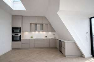 Traumwohnung im 5. OG - modernisierter Altbau mit Aufzug, Balkon, A+ Energieklasse und Einbauküche – Die vollständige Adresse der Immobilie erhältst du vom Anbieter., 12163 Steglitz, Berlin – Vorschaubild 8