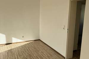 Gepflegte Wohnung mit zwei Zimmern und Balkon in Salzgitter-Lebenstedt – Hordenpfad 8, 38226 Lebenstedt, Salzgitter – Vorschaubild 6