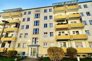 Helle und schöne 2-Raumwohnung mit Balkon zu vermieten
(vermietet)
