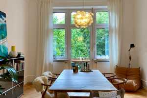 Überschrift: Geräumige schöne Wohnung für gehobene Ansprüche in denkmalgeschütztem Gebäude – Augustastraße 0, 76137 Karlsruhe – Vorschaubild 2