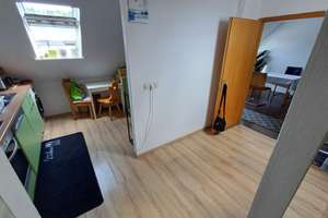 Gepflegte DG-Wohnung mit Ausblick,EBK-Übernahme,Toplage Feuerbach-Zentrum,ÖPNV perfekt,TLB m. Dusche – Rendlenstraße 12, 70469 Feuerbacher Tal, Stuttgart – Vorschaubild 16