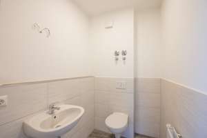 PROVISIONSFREI | Exklusive 5-Raum-Dachgeschosswohnung mit Parkblick, Balkon, Aufzug & TG-Stellplatz – Die vollständige Adresse der Immobilie erhältst du vom Anbieter., 16816 Neuruppin – Vorschaubild 11