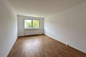 Einziehen & Wohlfühlen – 3-Raum-Wohnung im Erdgeschoss – Krähenberg 45, 18334 Bad Sülze – Vorschaubild 1
