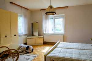 Gemütliches Wohnhaus mit Garage in ruhiger Lage von Schlicht an der Vils - renovierungsbedürftig – Amberg-Sulzbach (Kreis) – Vorschaubild 16