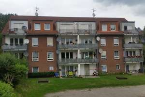 Schöne DG-Wohnung mit Blick ins Grüne! WBS erforderlich! – Kyffhäuserstraße 3, 46149 Schwarze Heide, Oberhausen – Vorschaubild 2